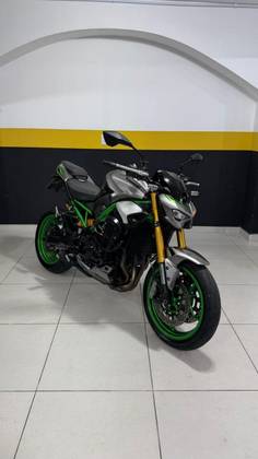 KAWASAKI Z900 R EDITION 